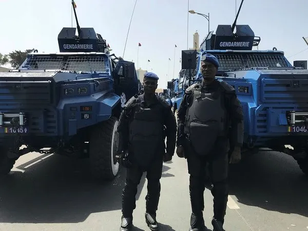 Türk zırhlıları Ejder Yalçın ve Ejder Toma Senegal'de gösterildi