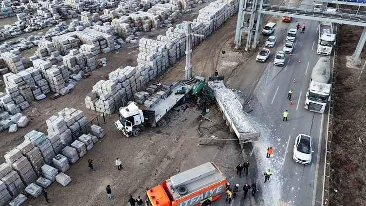 Eskişehir’deki kazada can kaybı yaşandı: Yakınları gözyaşlarına boğuldu! Belki yaşıyordur abi…