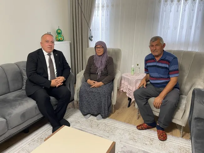 malatyada-46-bin-533-konut-teslim-edildi-yeni-yuvasina-kavusan-muharrem-surucu-artik-kafamiz-rahat-uyuyoruz-1759216397985.jpg