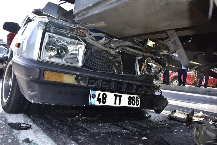 Bordrum’da 19 araç birbirine girdi: 5 yaralı