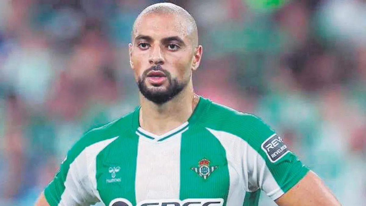 Beşiktaş teknik direktörü Vincenzo Italiano ve oyuncu Sofyan Amrabat'ın görselleriyle desteklenmiş transfer haberi.