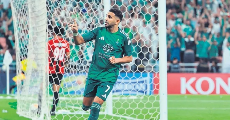 Mahrez önerildi Bailey listede