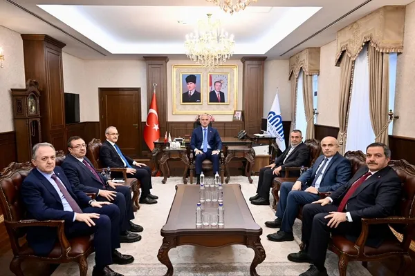 bakan-ersoy-haziran-ayi-itibariyla-tum-vakif-eserlerimiz-yeniden-insanimizin-hayatina-dahil-edilecek-1770132150297.jpg