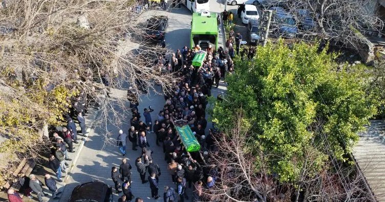 Patlamada hayatını kaybeden anne kız son yolculuğuna uğurlandı! Birbirlerine sarılarak can vermişlerdi...