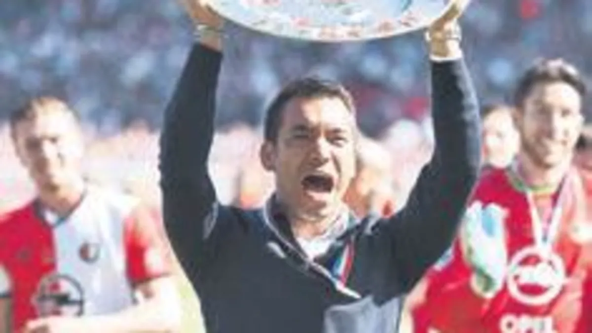 Giovanni van Bronckhorst Feyenoord’a geri döndü Giovanni van Bronckhorst Feyenoord’a geri döndü