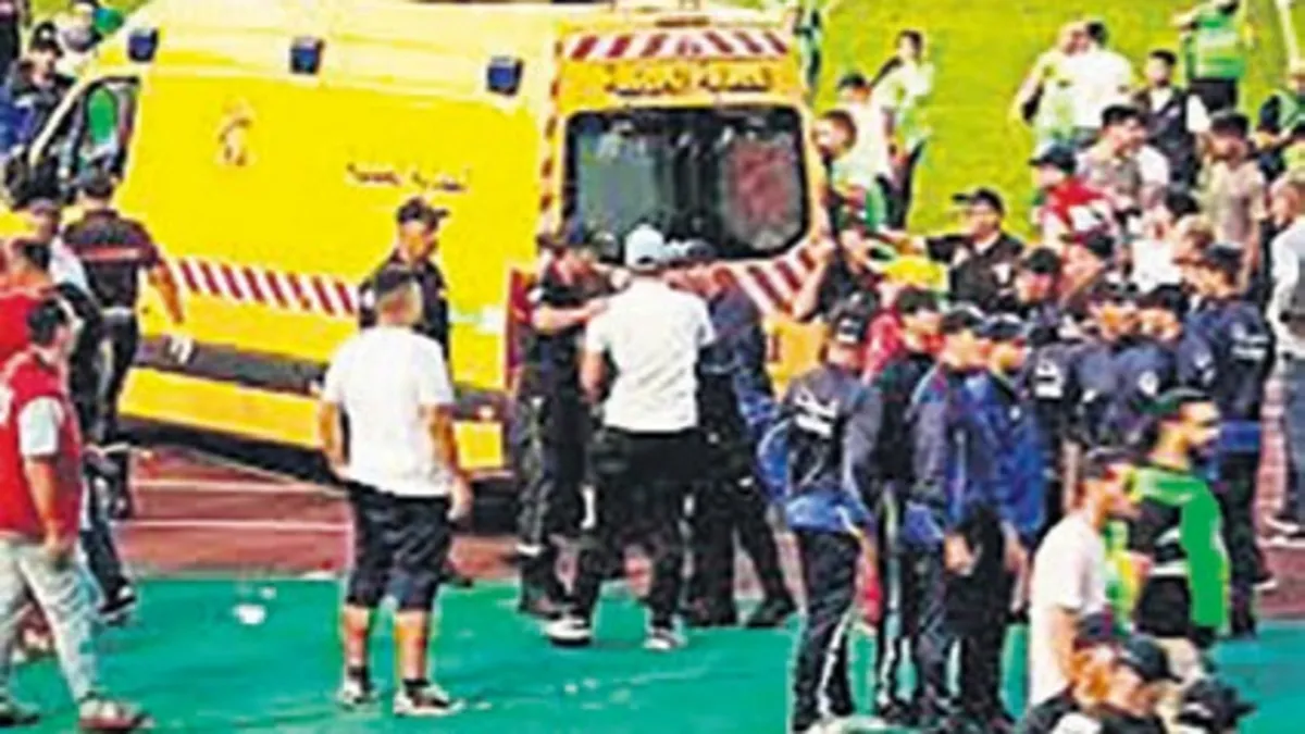 Cezayir’de şampiyonluk izdihamında 3 kişi öldü Cezayir’de şampiyonluk izdihamında 3 kişi öldü