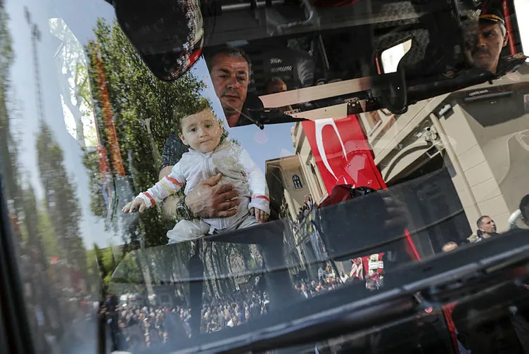 Şehit itfaiyeci Taner Çebi için İstanbul İtfaiyesi'nde tören düzenlendi