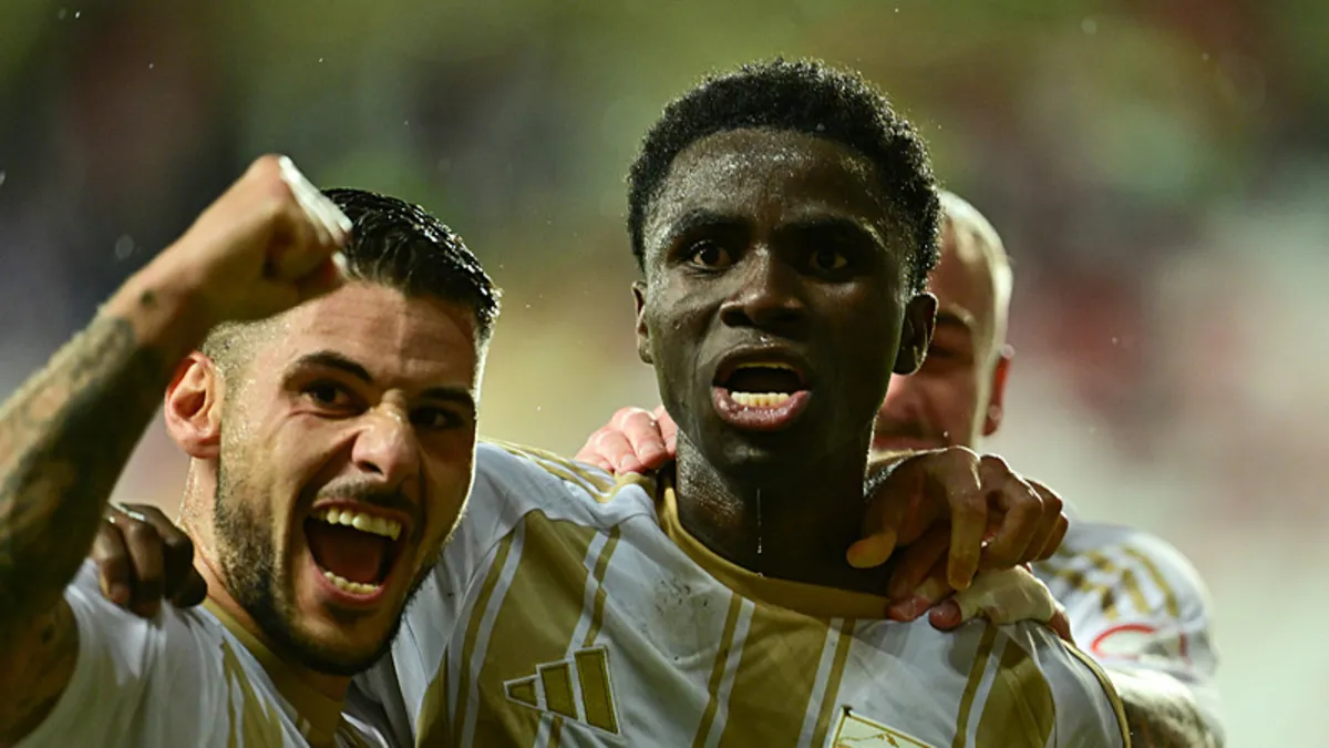 Kayserispor, Antalyaspor'u farklı geçti