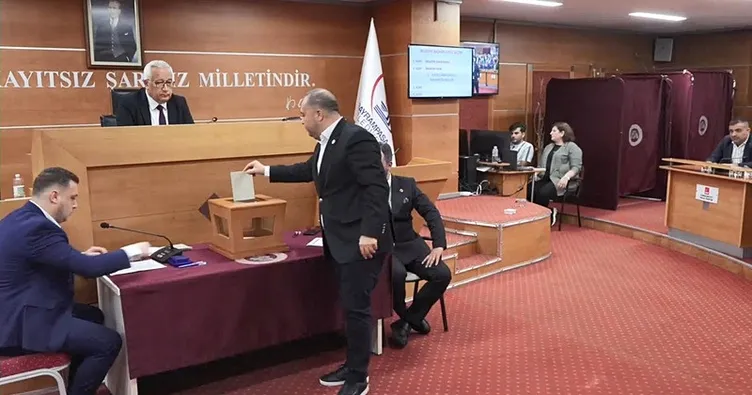 Bayrampaşa Belediyesi’nde başkanvekili kurayla belirlendi