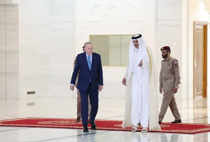 Başkan Erdoğan Katar’da: Al Sani ile görüştü 4 anlaşma imzalandı
