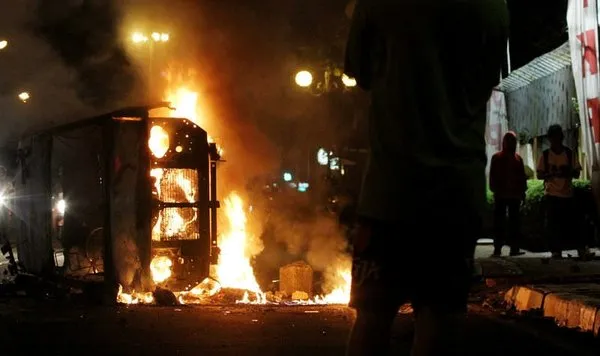 Endonezya'da benzine zam protesto edildi