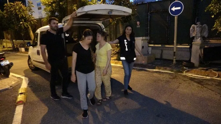 Gece yarısı evde tanımadığı 2 kadın ile karşılaştı: Çığlık çığlığa kaçarken bakın ne oldu!