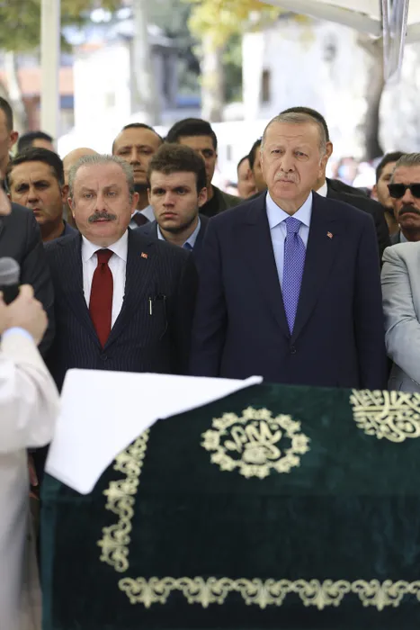 Şule Yüksel Şenler son yolculuğuna uğurlandı