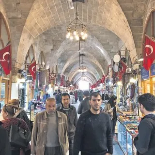 İki şehir iki ayrı hikaye