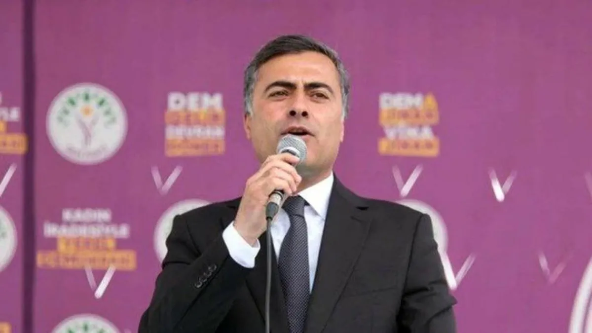Abdullah Zeydan’a verilen 3 yıl 9 ay hapis cezası verilmişti! Gerekçeli karar açıklandı Abdullah Zeydan’a verilen 3 yıl 9 ay hapis cezası verilmişti! Gerekçeli karar açıklandı