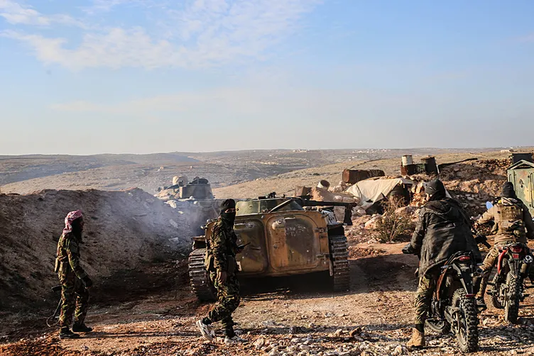 Halep’te tansiyon yükseliyor! Esed rejimi ile rejim karşıtı gruplar arasında çatışma sürüyor: Köyler ele geçirildi