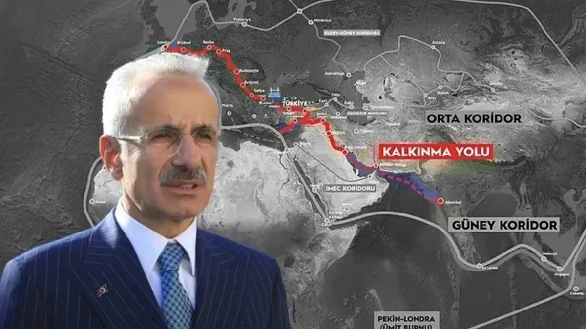 SON DAKİKA! Bakan Uraloğlu'ndan Kalkınma Yolu'nda "imza krizi" açıklaması: Teknik düzeltme oldu haber görseli