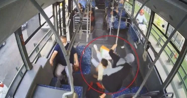 Bursa’da otobüste korku dolu anlar! Şoför bir anda frene basınca...