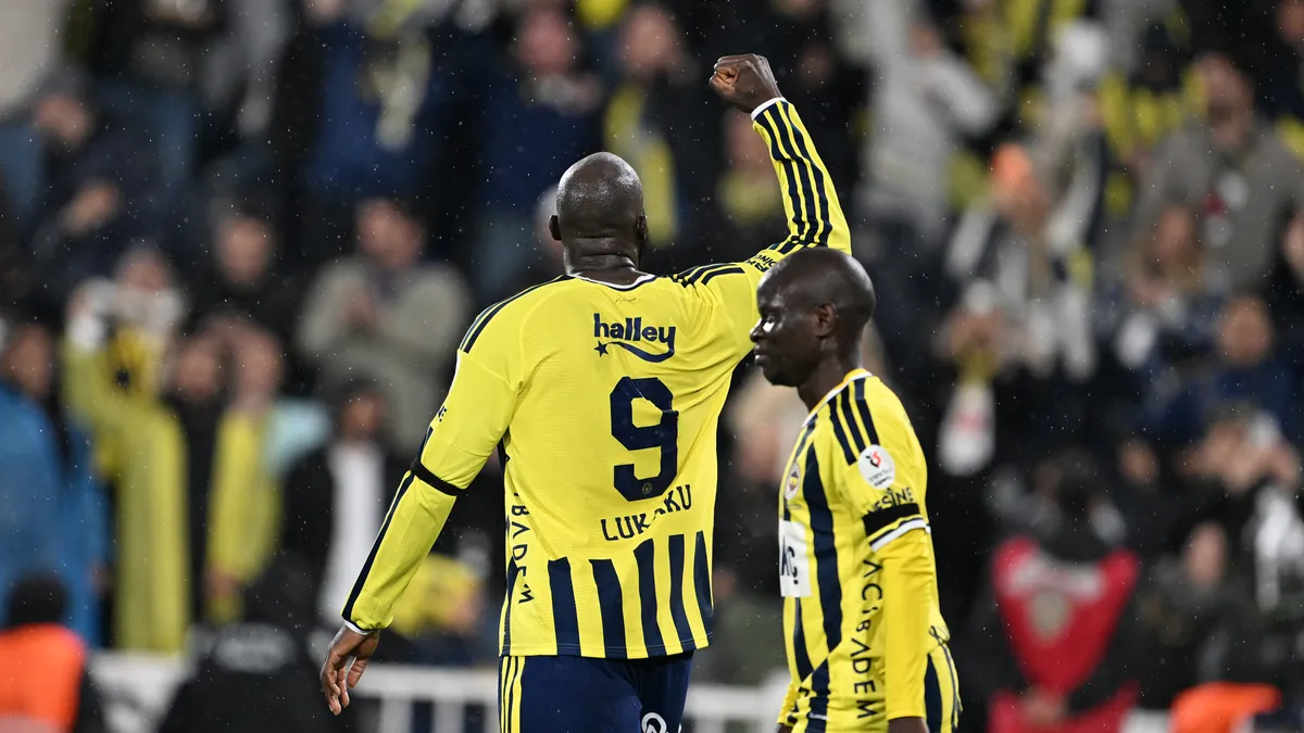 Romelu Lukaku'dan Fenerbahçe formasıyla bir ilk! Alanyaspor maçında siftah...