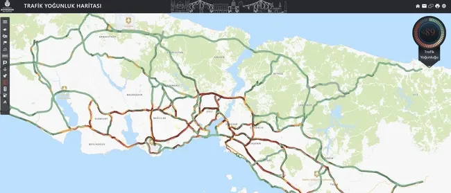 istanbulda-trafik-felc-yogunluk-yuzde-89a-kadar-cikti-1742309139532.jpg