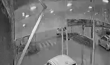 Burdur’da feci kaza: Yolun karşısına geçmeye çalışan kadın ağır yaralandı! #burdur