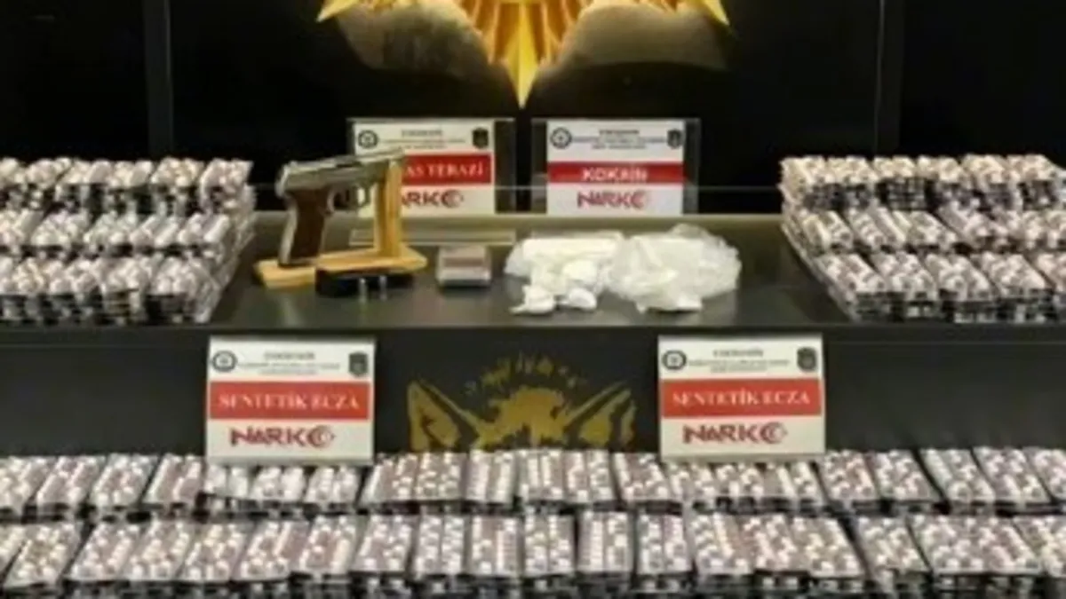 Eskişehir’de zehir tacirlerine geçit yok! 28 tutuklama Eskişehir’de zehir tacirlerine geçit yok! 28 tutuklama