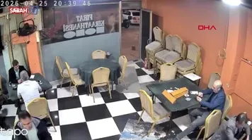 Titreyen camlar müşteriyi sokağa döktü!