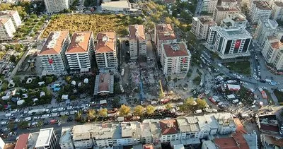 İzmir’de deprem bölgesi havadan görüntülendi