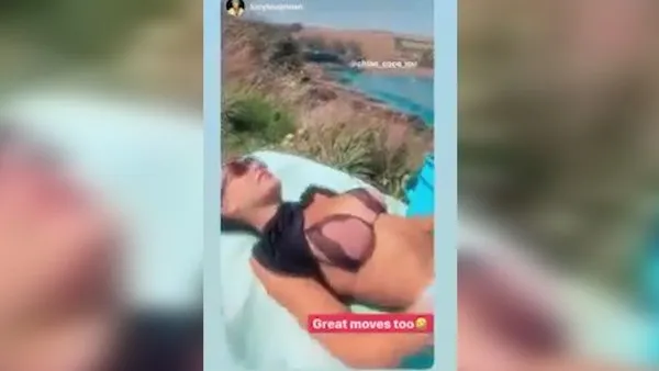 Serdar Ortaç'ın eski eşi Chloe Loughnan'ın, tişörtünü kaldırıp dans ettiği görüntüler sosyal medyayı salladı | Video