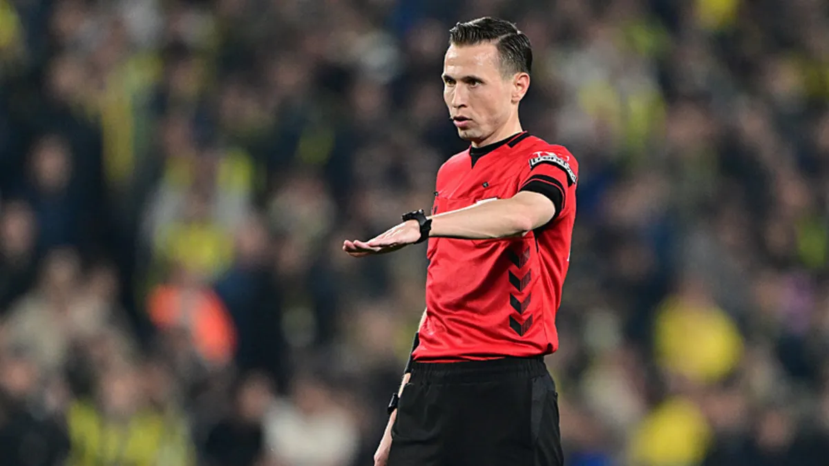 Fenerbahçe – Rizespor maçında penaltı ve kırmızı kart doğru muydu? Mustafa Çulcu son noktayı koydu – Galeri Fenerbahçe – Rizespor maçında penaltı ve kırmızı kart doğru muydu? Mustafa Çulcu son noktayı koydu – Galeri