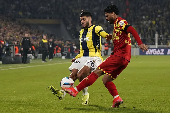 son-dakika-fenerbahce-goztepe-ilk-yarida-tek-gol-sesi-cikti-1737910600695.jpg