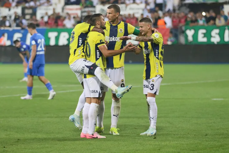 Son dakika haberleri: Fenerbahçe yeni orta sahasını duyurdular! İşte yıldız oyuncuya yapılan teklif | Transferin maliyeti belli oldu
