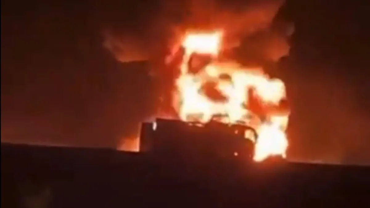 Suudi Arabistan’da korkunç kaza: Hacıları taşıyan otobüs tankerle çarpıştı! 42 ölü Suudi Arabistan’da korkunç kaza: Hacıları taşıyan otobüs tankerle çarpıştı! 42 ölü