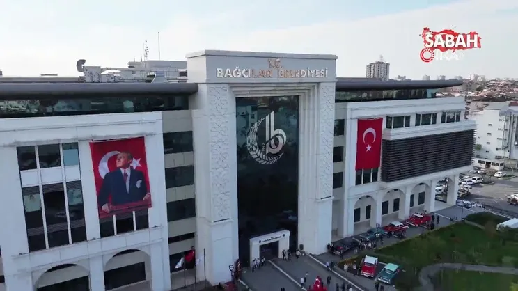 Bağcılar’da klasik otomobillerden Cumhuriyet Konvoyu