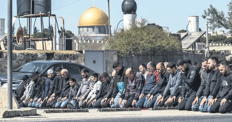 Aksa’da cuma zulmü