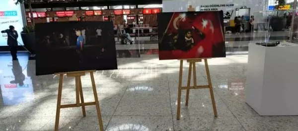 istanbul-havalimaninda-zaferin-adi-turkiye-15-temmuz-demokrasi-ve-milli-birlik-gunu-sergisi-acildi-1752242253993.jpg