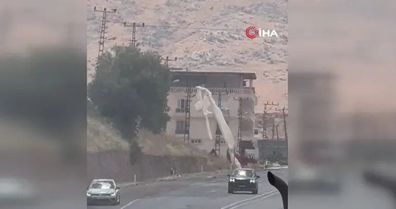 Siirt’te elektrik direğinde çıkan yangın paniğe neden oldu