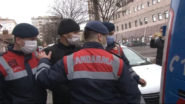 son-dakika-eskisehirde-annesinin-sevgilisini-kasiklarindan-vurarak-oldurdu-savunmasi-pes-dedirtti-1613133637616.jpg
