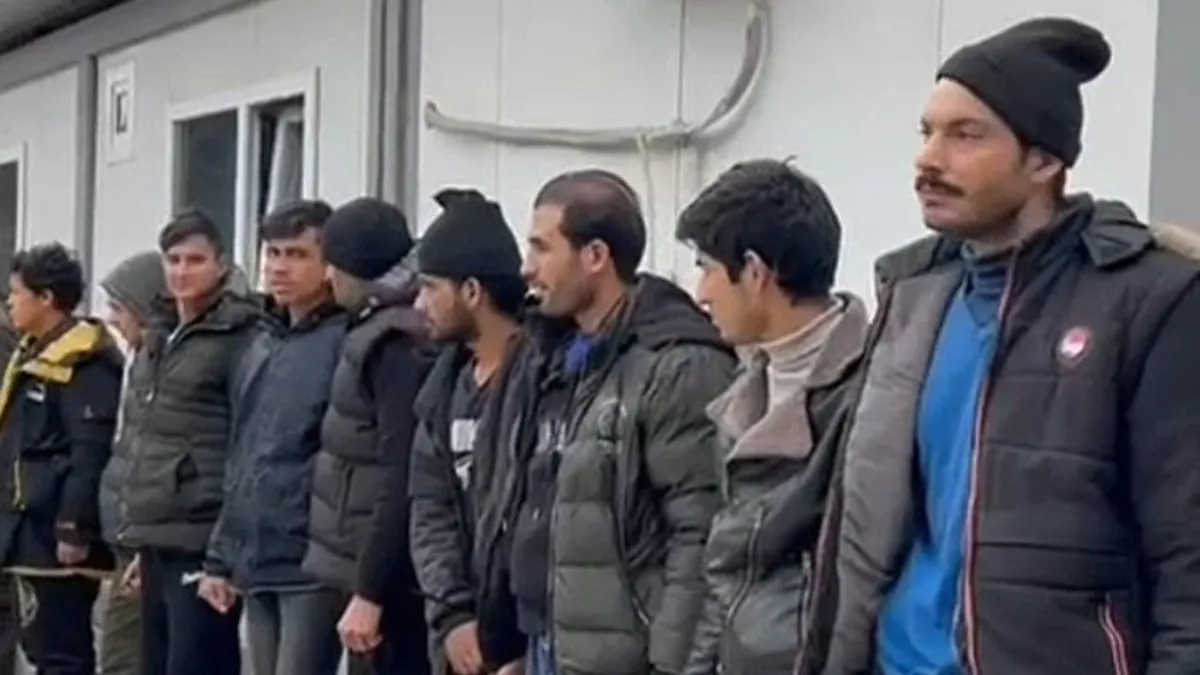 Sakarya’da kaçak göçmen operasyonu: 20 kişi yakalandı! 2 tutuklama Sakarya’da kaçak göçmen operasyonu: 20 kişi yakalandı! 2 tutuklama