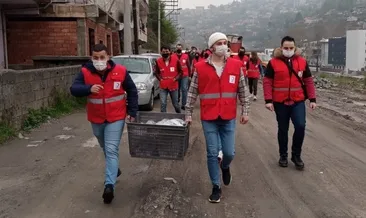 Kızılay, bin adet ramazan pidesi dağıttı