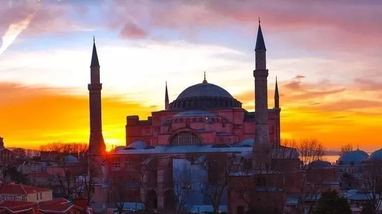 İstanbul iftar vakti ne zaman, akşam ezanı saat kaçta okunacak? 24 Mart İstanbul İmsakiye 2023 ile bugün iftar saati, sahur vakti ve tüm iller için imsak saatleri