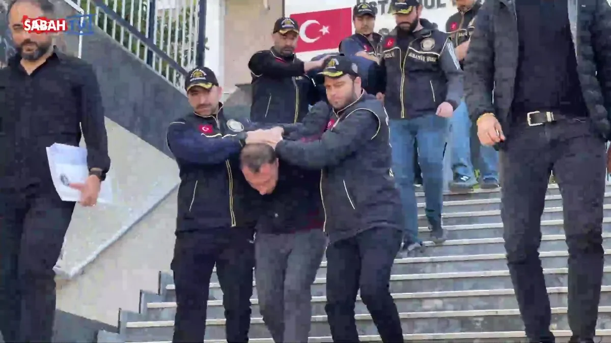 İstanbul’daki kan donduran cinayetin zanlısı koca adliyeye sevk edildi | Video videosunu izle İstanbul’daki kan donduran cinayetin zanlısı koca adliyeye sevk edildi | Video videosunu izle