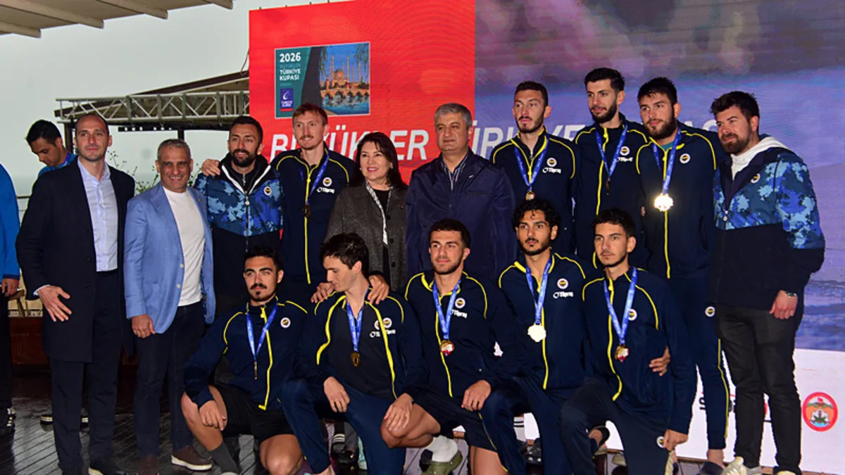 Fenerbahçe’den Kürek Takımı’ndan büyük başarı! Fenerbahçe’den Kürek Takımı’ndan büyük başarı!