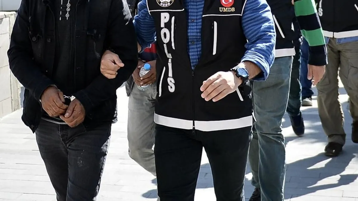 Mardin’de uyuşturucu operasyonlarında 23 şüpheli yakalandı Mardin’de uyuşturucu operasyonlarında 23 şüpheli yakalandı