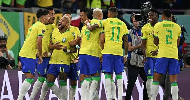 Brezilya, 4 golle çeyrek finale yükseldi!