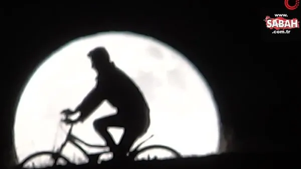 Van’da ‘Ay Tutulması’ görsel şölen oluşturdu | Video
