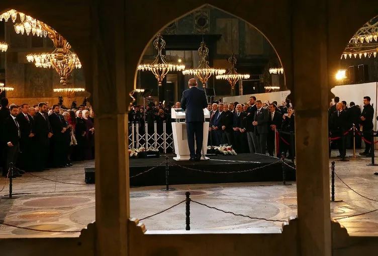 Cumhurbaşkanı Erdoğan'ın Yeditepe Bienali açılışından yansıyan kareleri