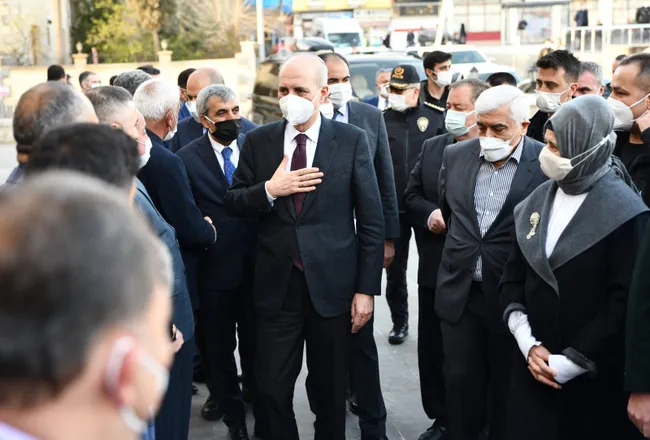numan-kurtulmustan-flas-anket-aciklamasi-en-yakin-rakibimize-10-12-puan-fark-atiyoruz-1645287930161.jpg