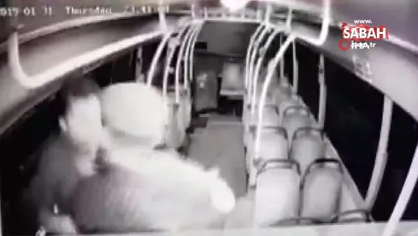 Aydın'da bir yolcu halk otobüsü şoförünü bıçakladı!