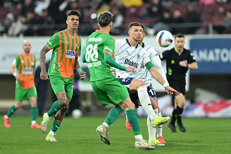 Son dakika haberi: Fenerbahçe’de Mourinho, Edin Dzeko kararını verdi! Transfer dönemi sonrası flaş gelişme....